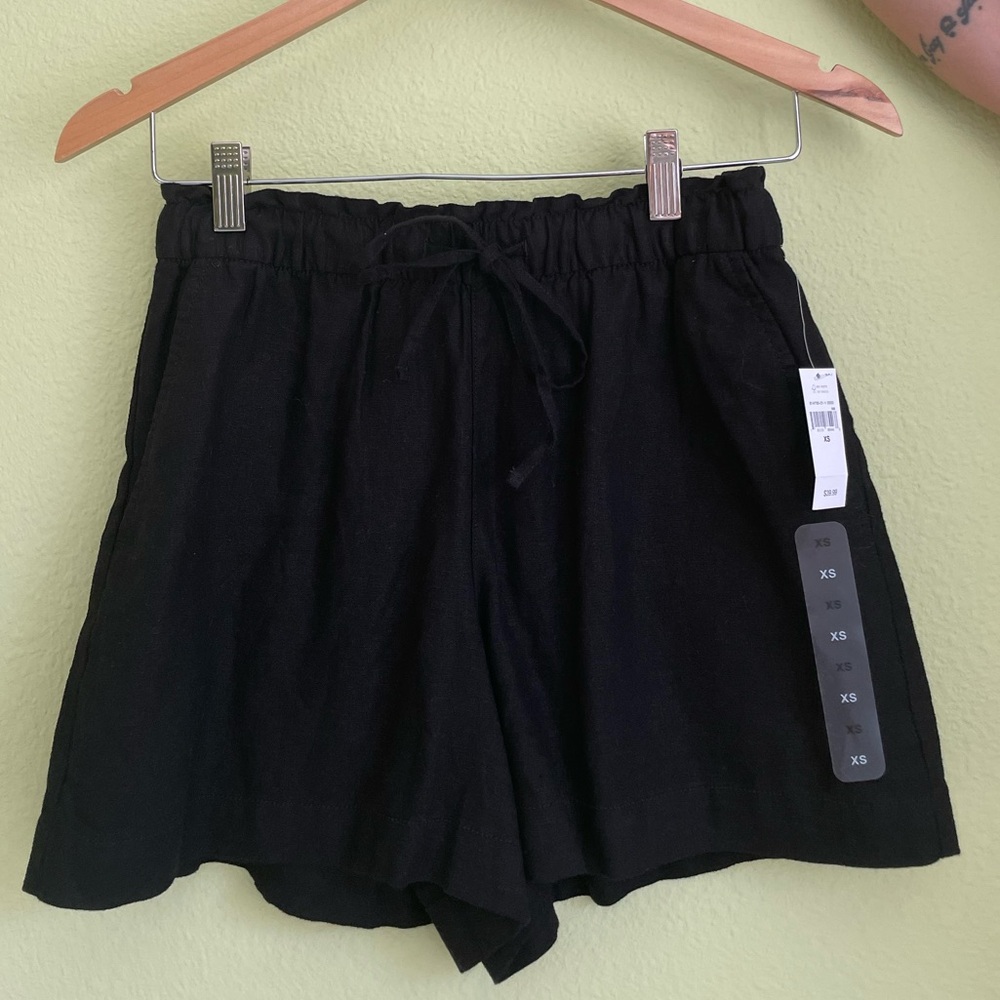 Black Women's Linen Shorts